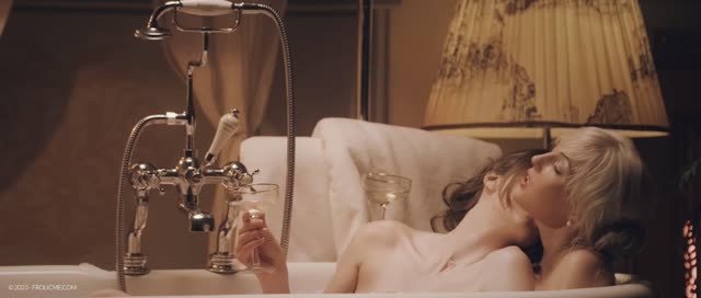 Naked Bubbles