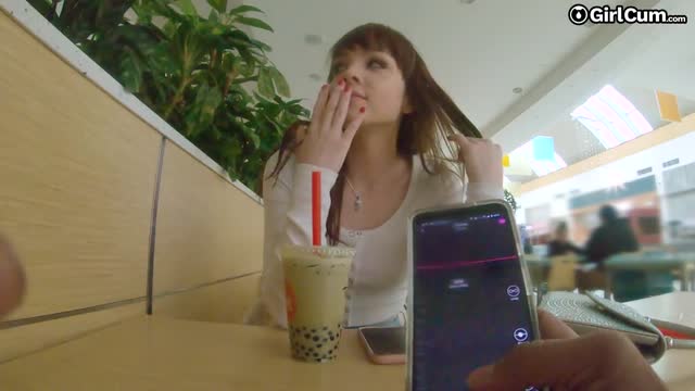 Wet at the Mall - 9 Orgasms