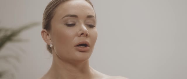 A slow sensual tantric massage of deep relaxation