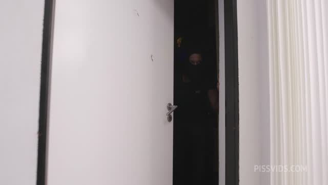 Masked Looters Vs Giada Sgh Goes Wet, 5on1, BBC, ATM, DAP, Rough Sex, Gapes, ButtRose, Pee Drink, Cum in Mouth, Swallow